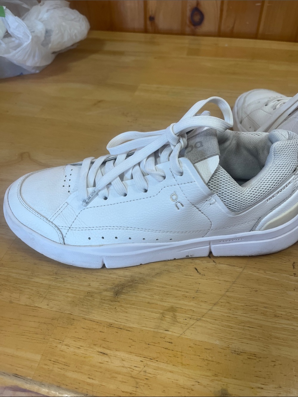On Running Women’s White Leather Lace-Up Sneakers - Picture 4 of 6